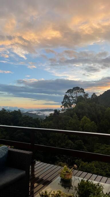 Sitio Com Piscina Natural E Cascata, Com Linda Vista Em Lumiar. Zewnętrze zdjęcie